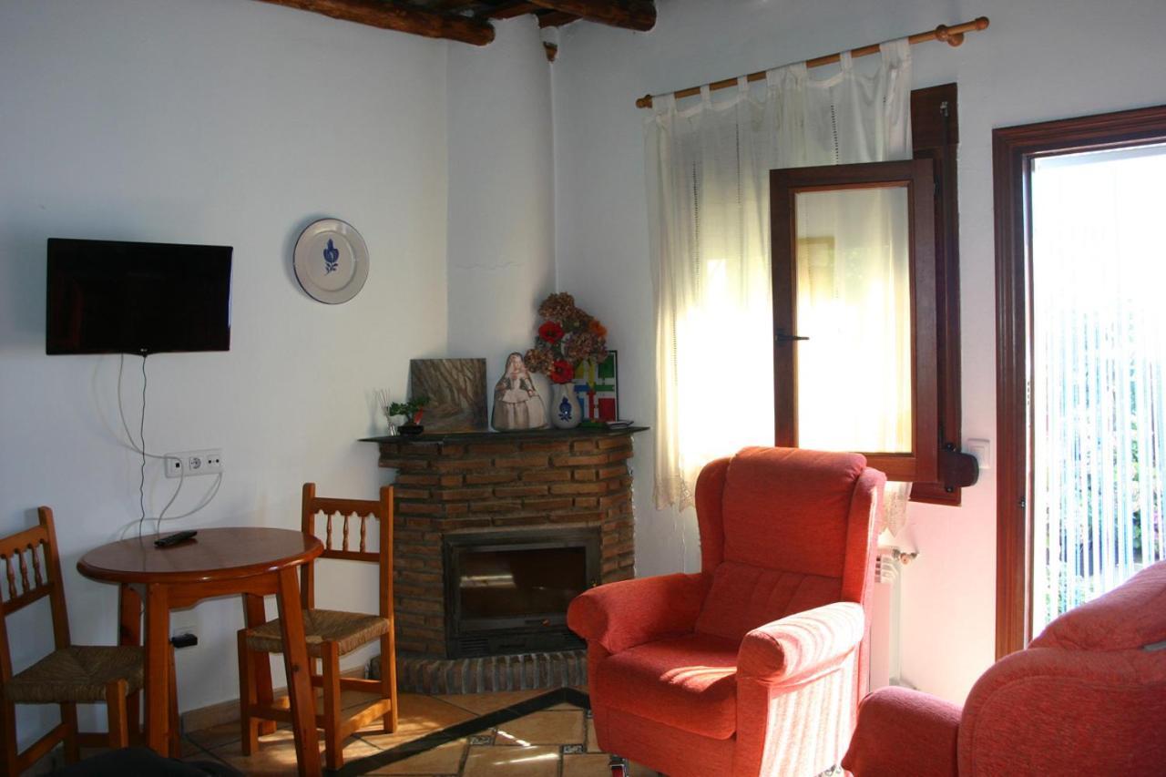 Apartamentos Y Casas Rurales Las Terrazas De La Alpujarra Bubión Exterior foto