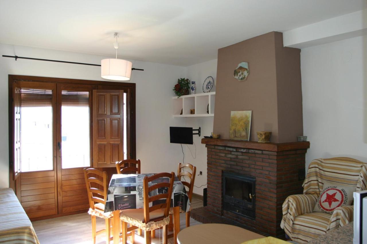 Apartamentos Y Casas Rurales Las Terrazas De La Alpujarra Bubión Exterior foto