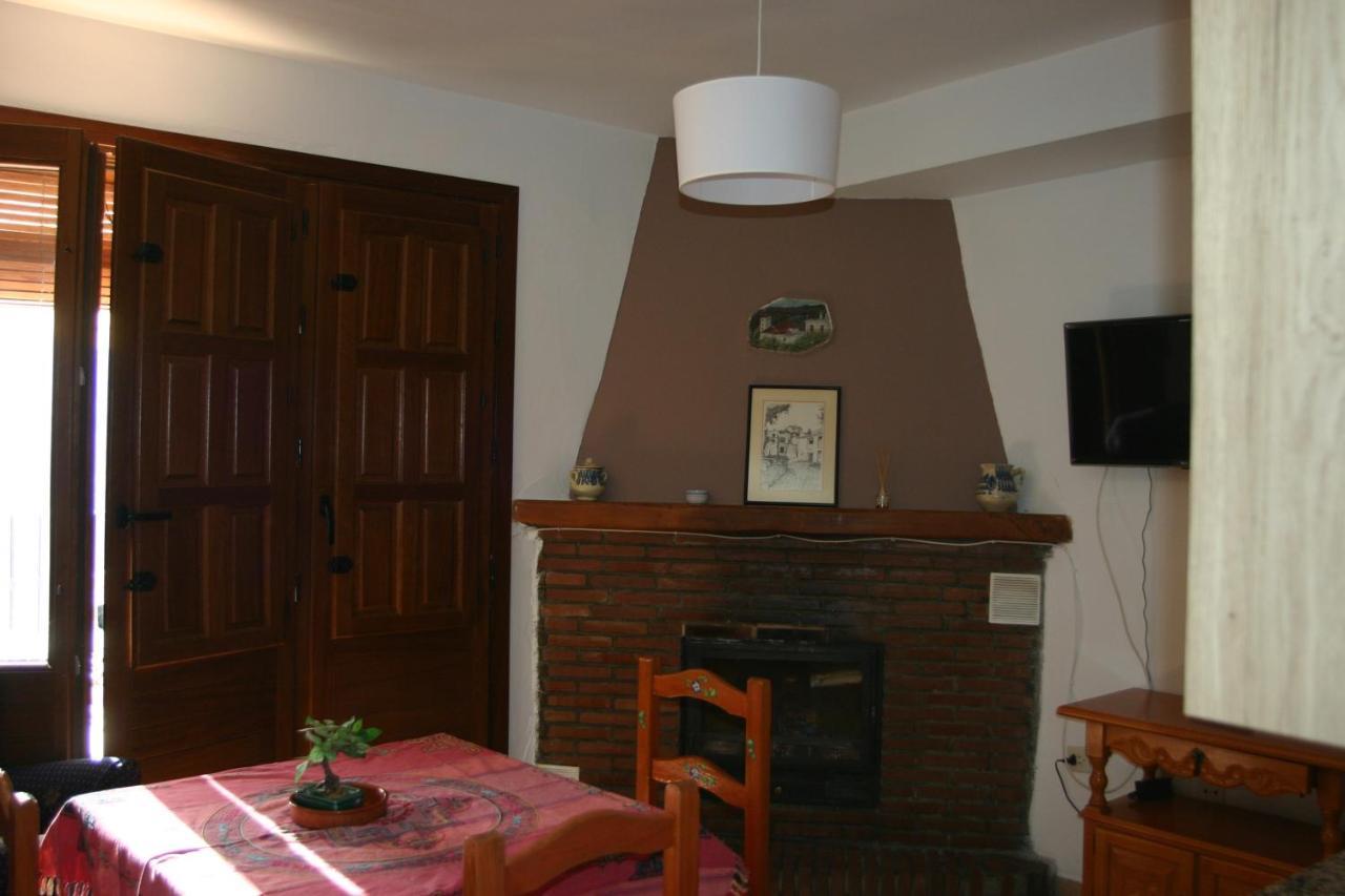 Apartamentos Y Casas Rurales Las Terrazas De La Alpujarra Bubión Exterior foto