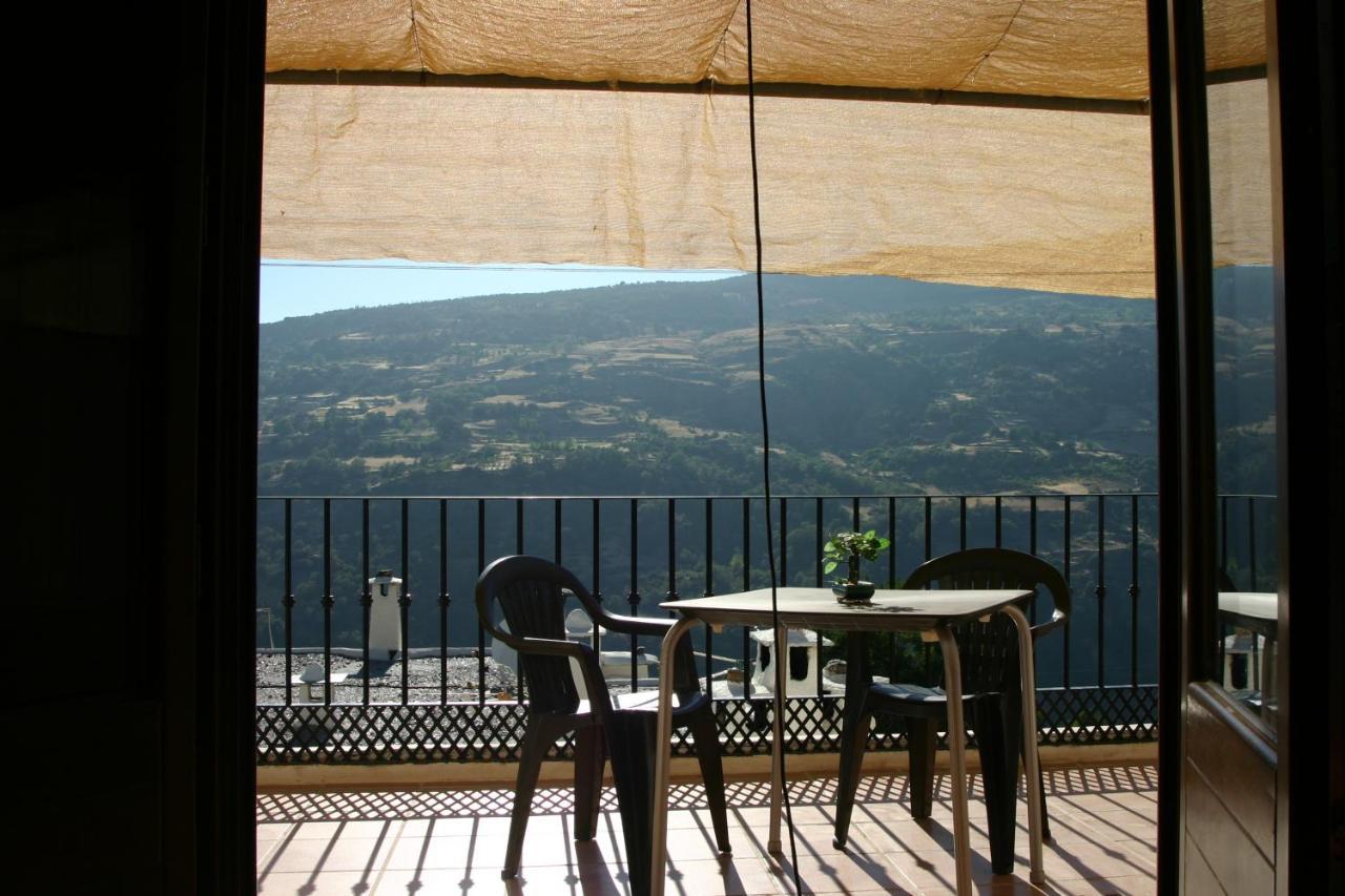 Apartamentos Y Casas Rurales Las Terrazas De La Alpujarra Bubión Exterior foto