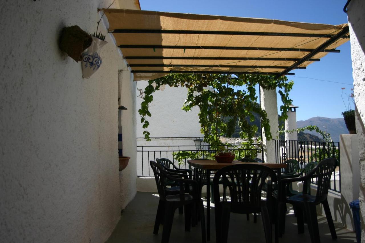 Apartamentos Y Casas Rurales Las Terrazas De La Alpujarra Bubión Exterior foto